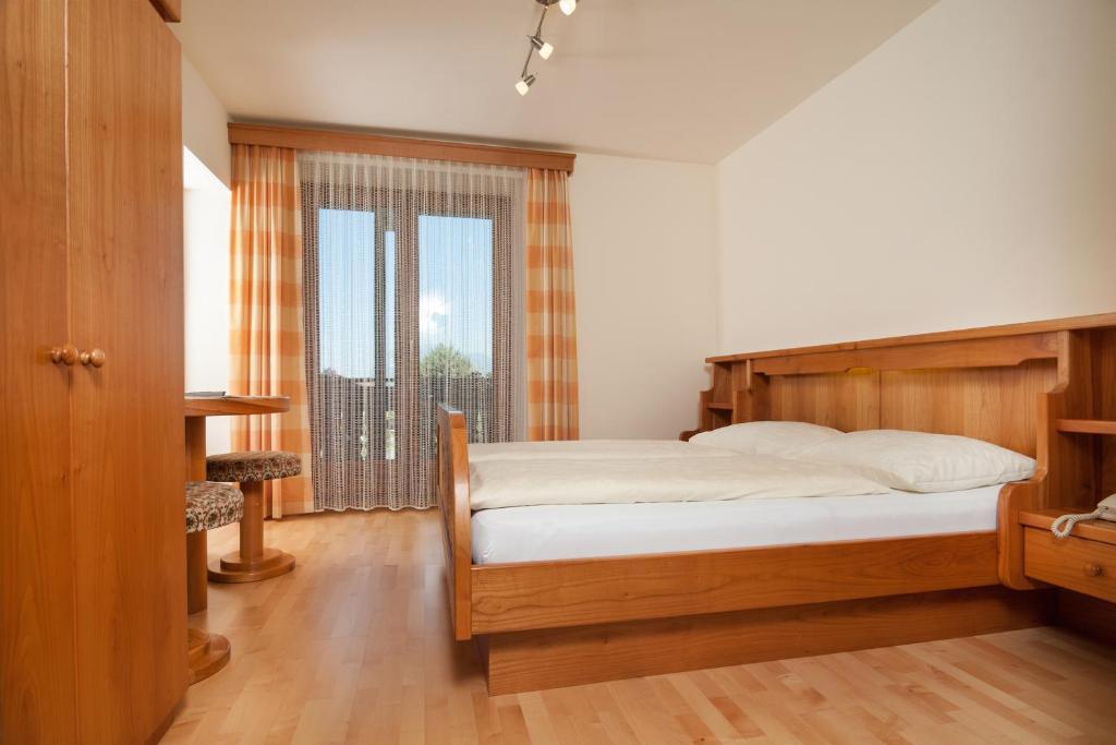 Hubertushof Hotel Latschach ober dem Faakersee Buitenkant foto